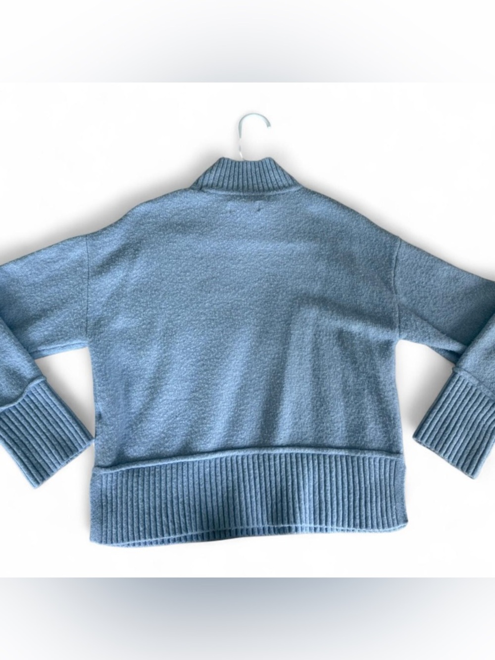 Nine West blue sweater. Size S.
